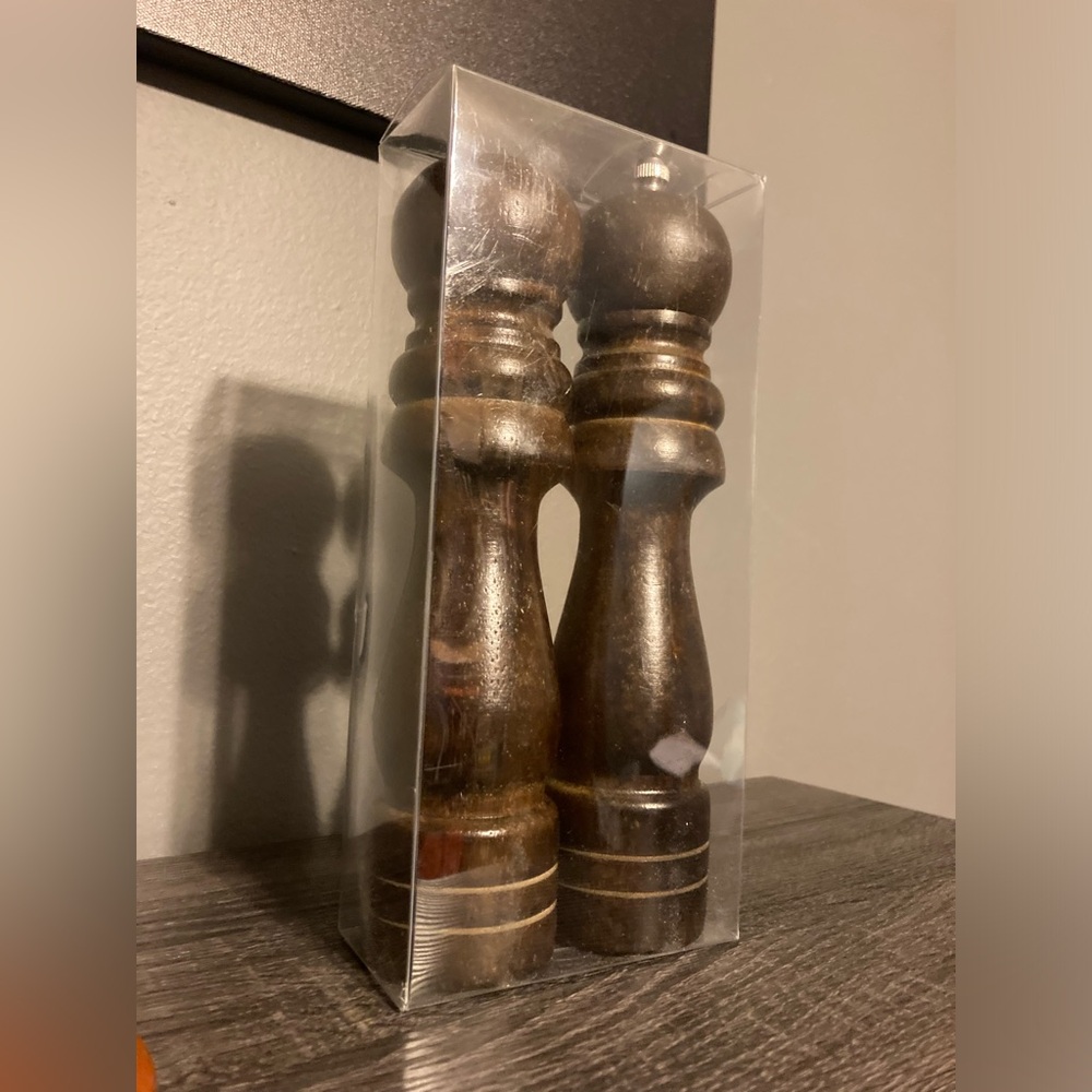 Brand New Vintage Dark Wood Salt Shaker & Pepper Grinder 8”